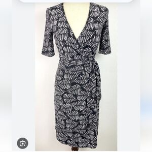 Daisy Fuentes Black & White Patterned Wrap Dress, Medium Petite, EUC